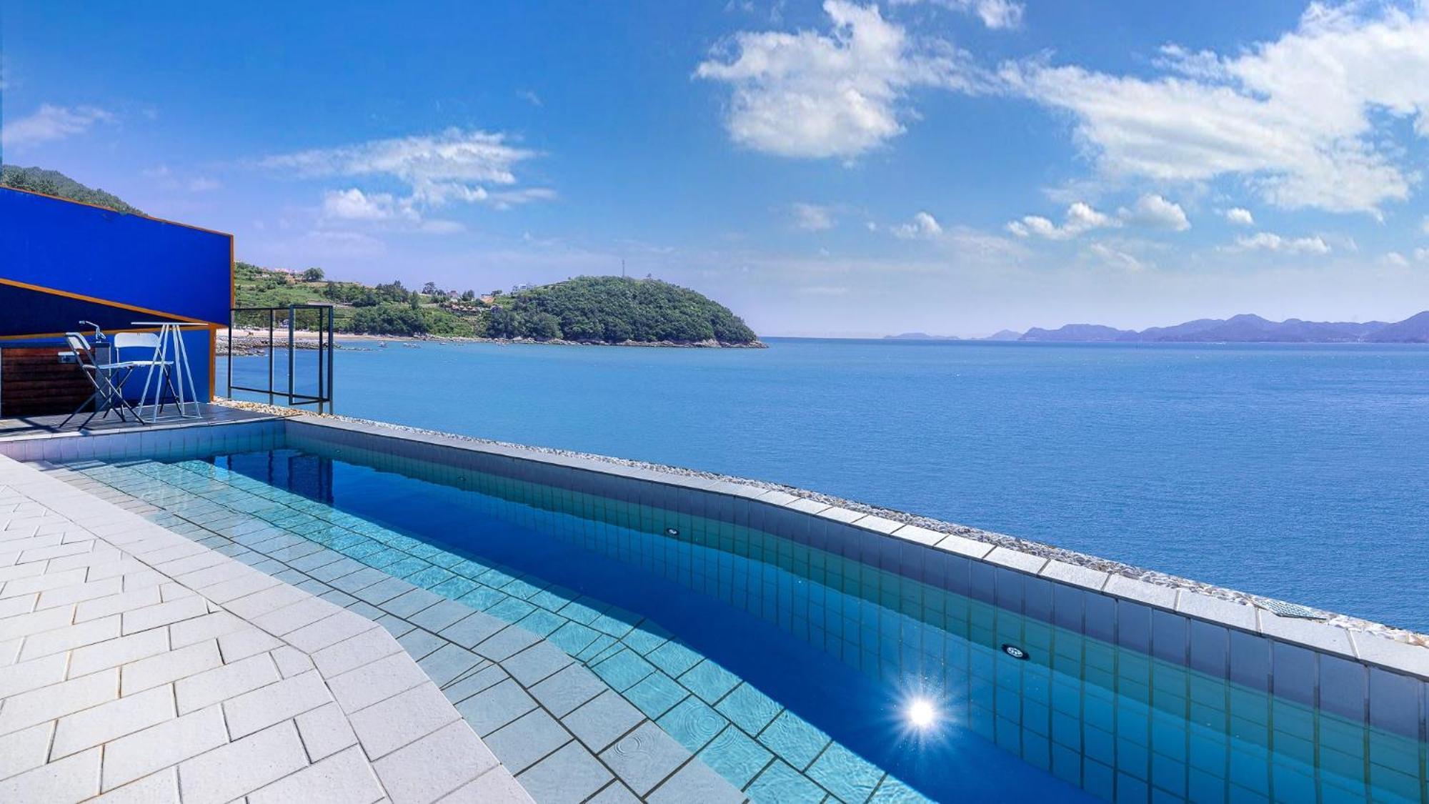 Namhae Pumda Pool Villa Pension Exterior photo